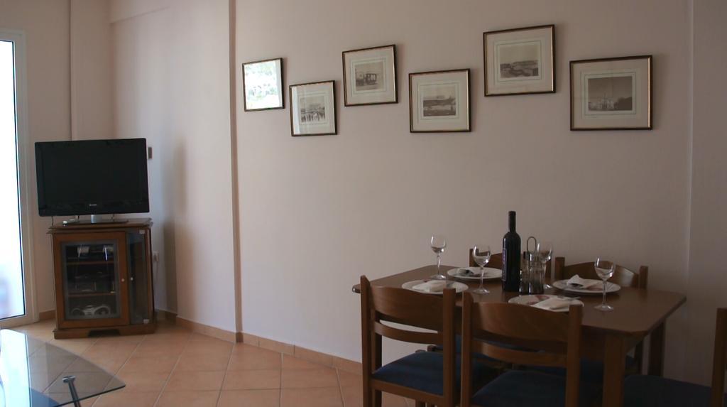Santafemia Apartment Agia Efimia Ruang foto