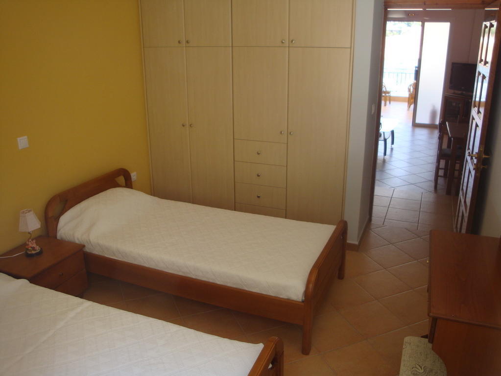Santafemia Apartment Agia Efimia Ruang foto