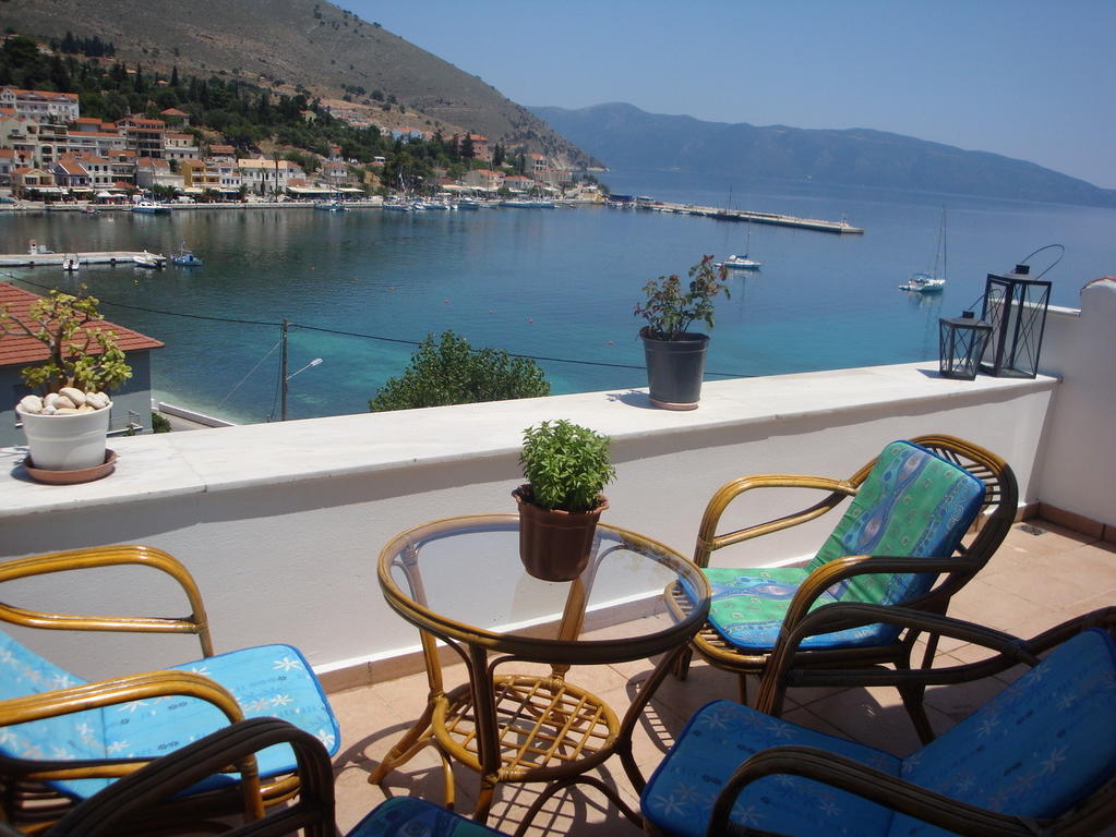 Santafemia Apartment Agia Efimia Ruang foto