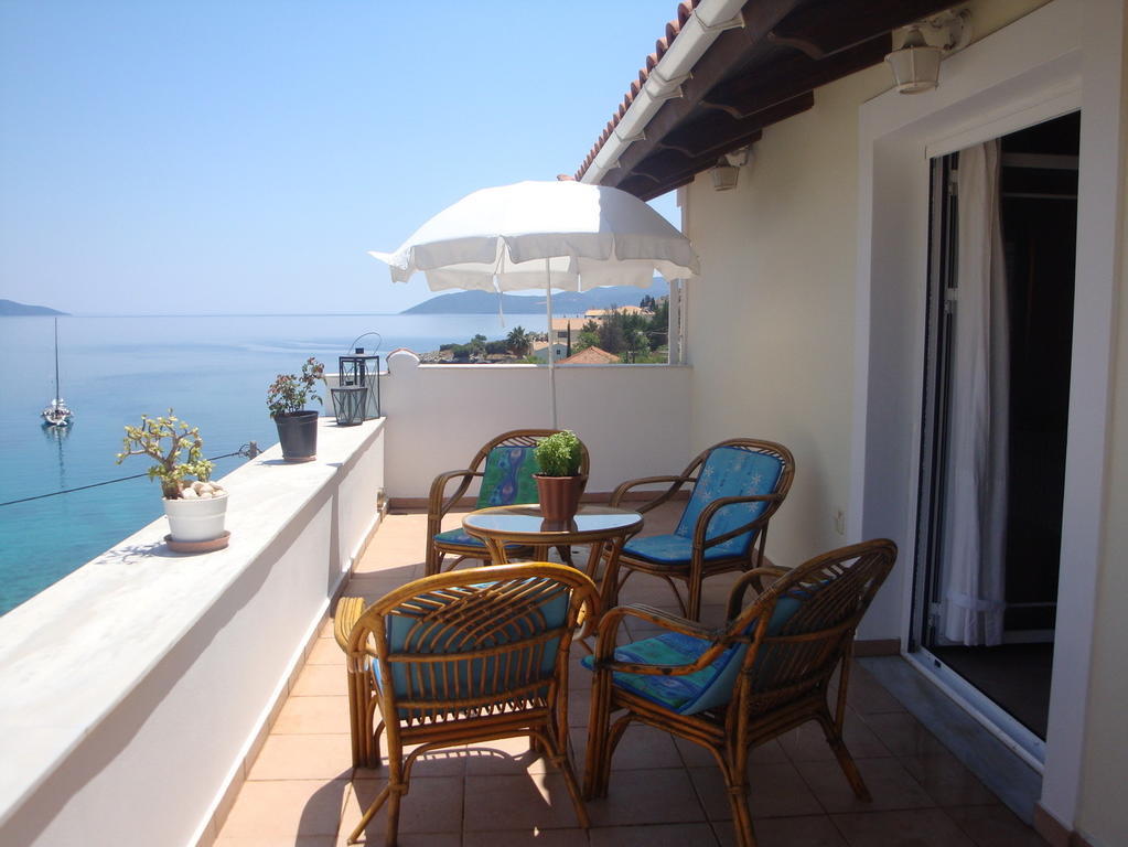 Santafemia Apartment Agia Efimia Ruang foto