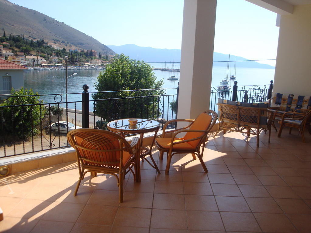 Santafemia Apartment Agia Efimia Ruang foto