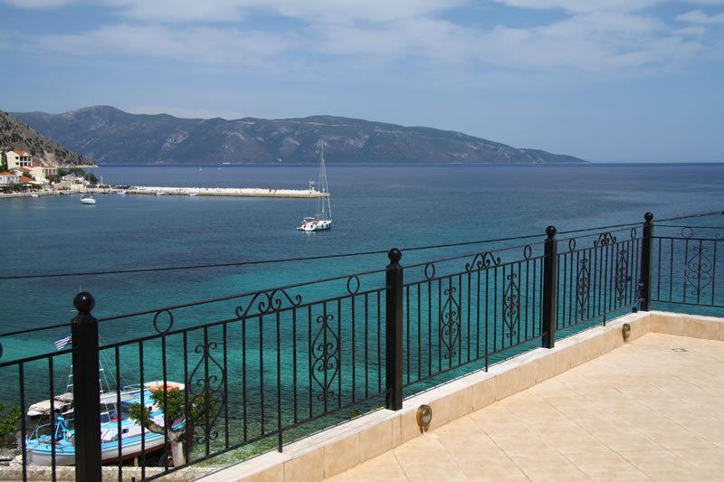 Santafemia Apartment Agia Efimia Bagian luar foto